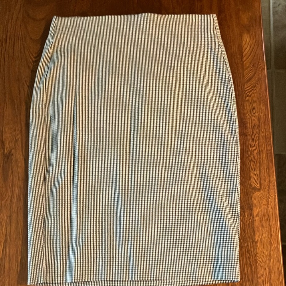 Houndstooth Pencil Skirt! 🌸